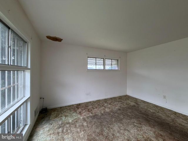 6402 MCCLEAN BLVD, Baltimore, MD 21214