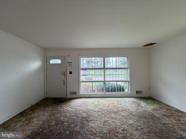 6402 MCCLEAN BLVD, Baltimore, MD 21214