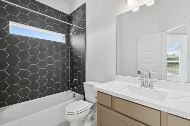 5033 Bluebell Way, Waller, TX 77484