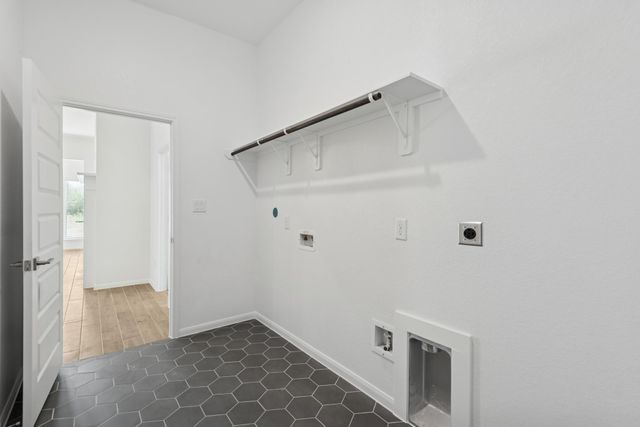 5033 Bluebell Way, Waller, TX 77484