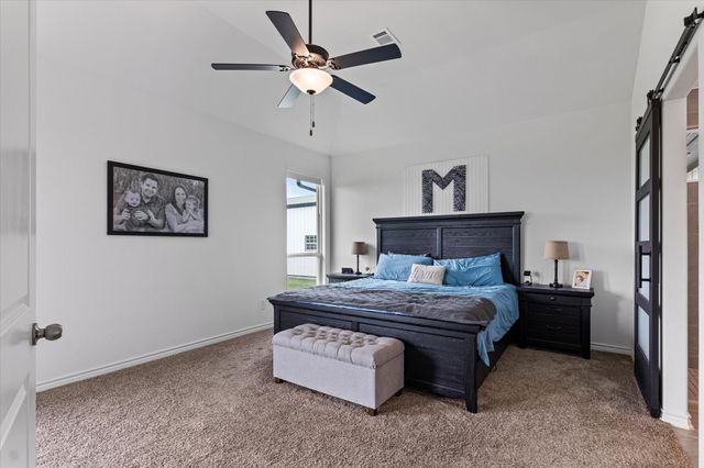 285 Redwood Drive, Van Alstyne, TX 75495