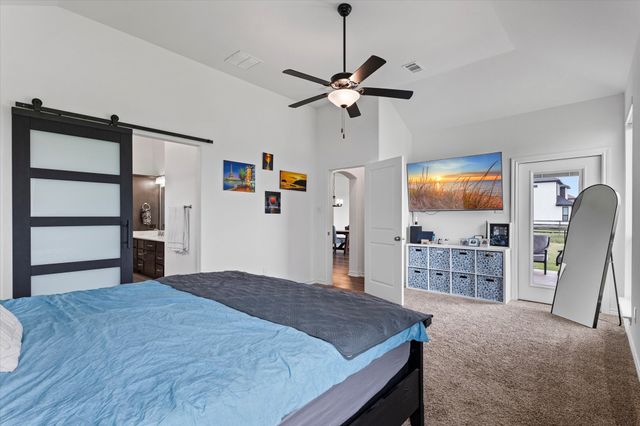 285 Redwood Drive, Van Alstyne, TX 75495