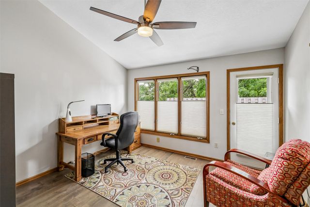 1936 Maple Circle, West Des Moines, IA 50265