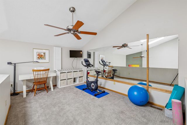 1936 Maple Circle, West Des Moines, IA 50265