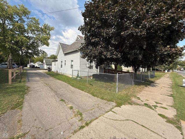 624 W Washington Street, Shelbyville, IN 46176