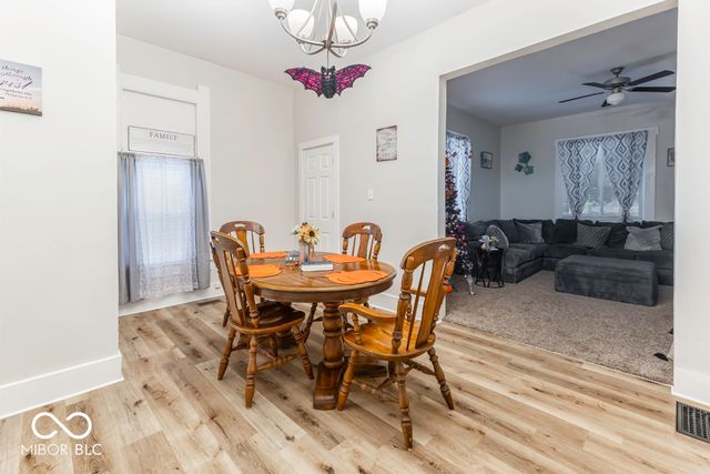 624 W Washington Street, Shelbyville, IN 46176