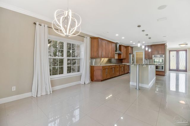 2017 Hesperia Way, Pensacola, FL 32505