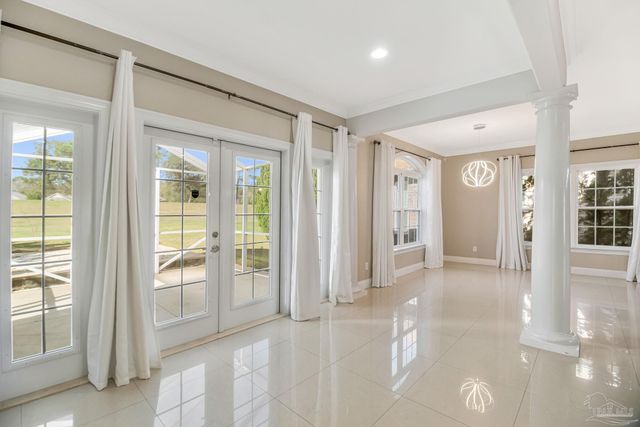 2017 Hesperia Way, Pensacola, FL 32505