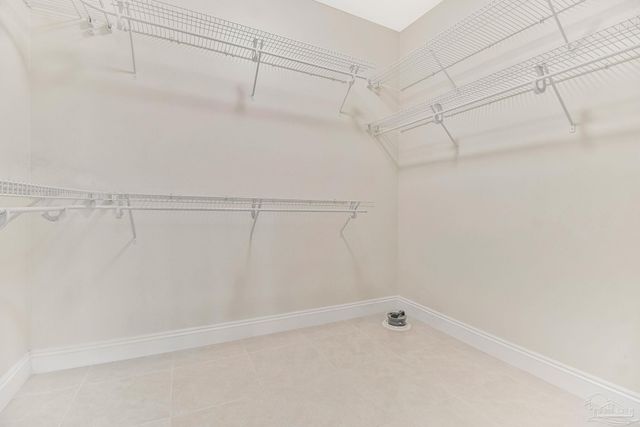 2017 Hesperia Way, Pensacola, FL 32505