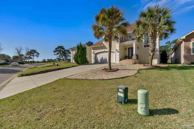 2017 Hesperia Way, Pensacola, FL 32505