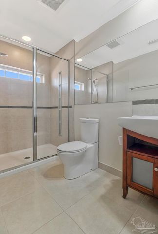 2017 Hesperia Way, Pensacola, FL 32505