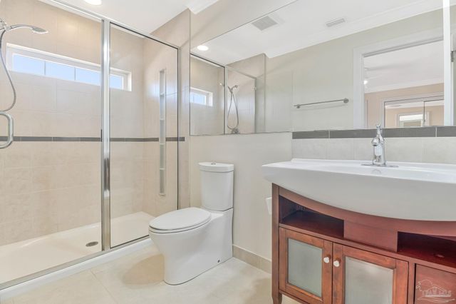 2017 Hesperia Way, Pensacola, FL 32505