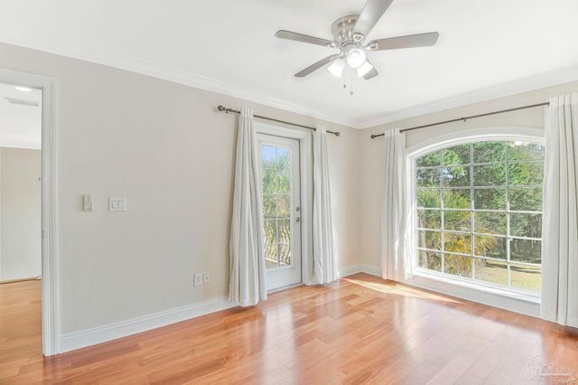 2017 Hesperia Way, Pensacola, FL 32505