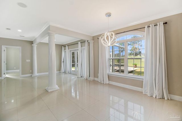 2017 Hesperia Way, Pensacola, FL 32505