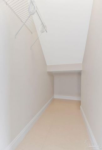 2017 Hesperia Way, Pensacola, FL 32505