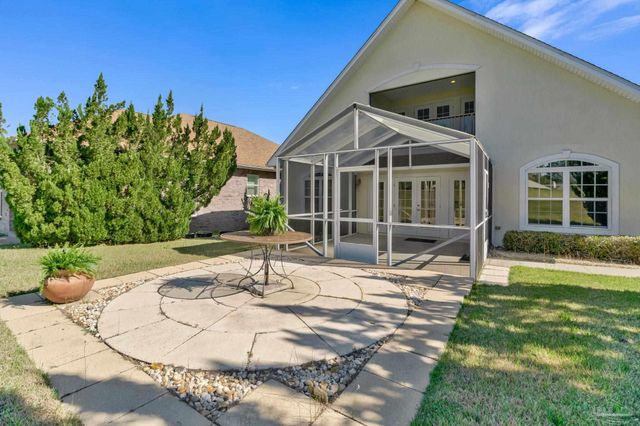 2017 Hesperia Way, Pensacola, FL 32505