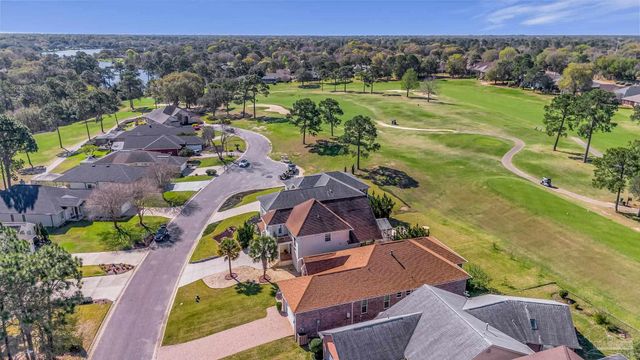 2017 Hesperia Way, Pensacola, FL 32505