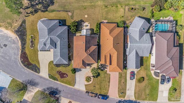 2017 Hesperia Way, Pensacola, FL 32505