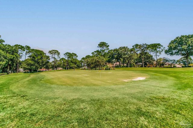 2017 Hesperia Way, Pensacola, FL 32505