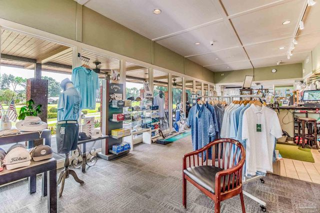 2017 Hesperia Way, Pensacola, FL 32505