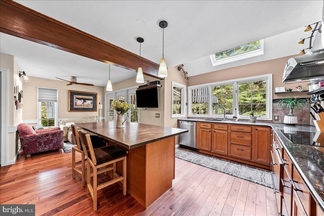 623 S WATERLOO RD, Devon, PA 19333