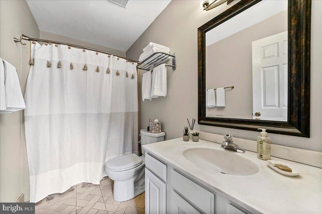 623 S WATERLOO RD, Devon, PA 19333
