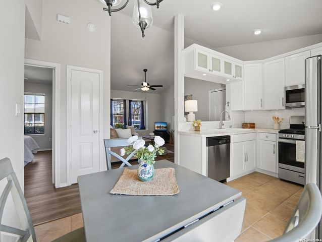 11901 Swearingen Dr Apt 125, Austin, TX 78758