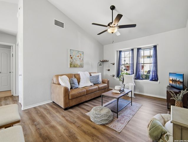 11901 Swearingen Dr Apt 125, Austin, TX 78758