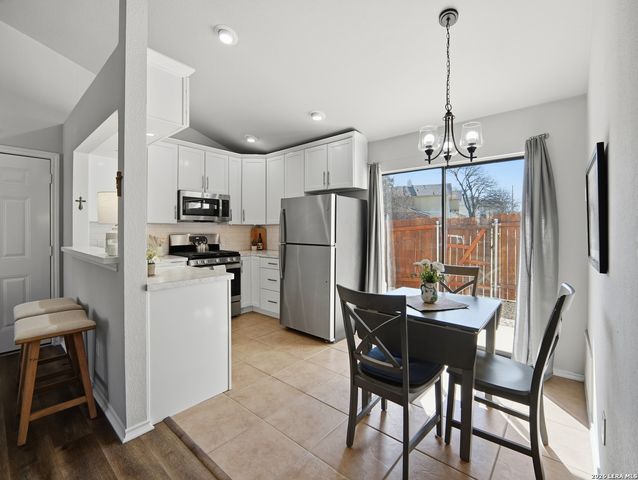 11901 Swearingen Dr Apt 125, Austin, TX 78758