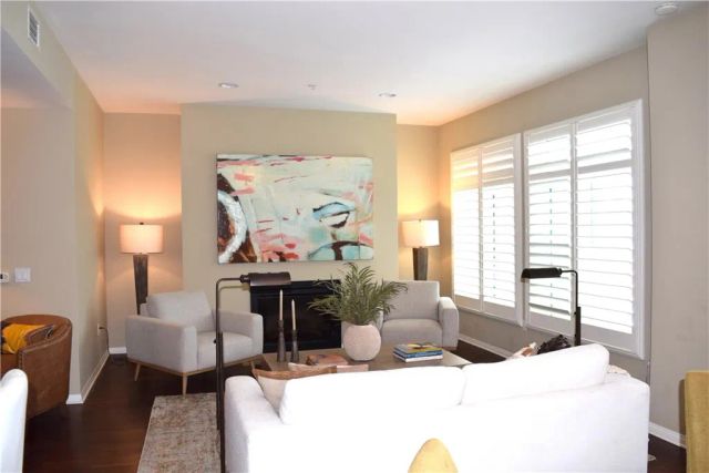 301 Mission Avenue 409, Oceanside, CA 92054