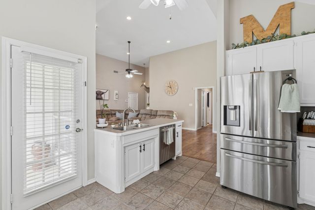 104 N Frederick Street, Ponder, TX 76259