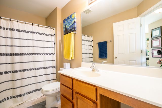 2765 CROOKER Drive, Yorkville, IL 60560
