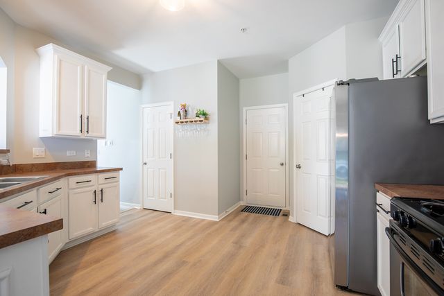 2765 CROOKER Drive, Yorkville, IL 60560