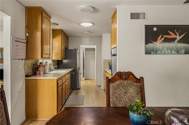 1011 E Chestnut, Orange, CA 92867