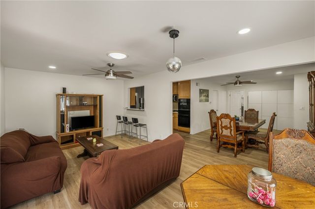 1011 E Chestnut, Orange, CA 92867