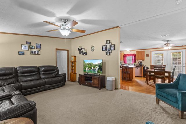 2656 Dennis Street, Orange, TX 77632