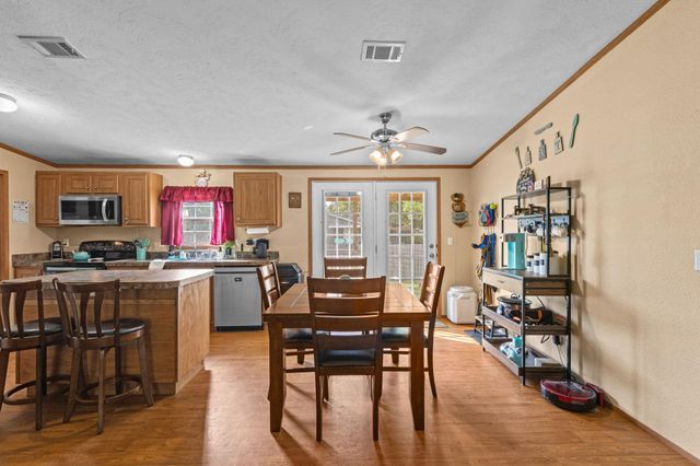 2656 Dennis Street, Orange, TX 77632