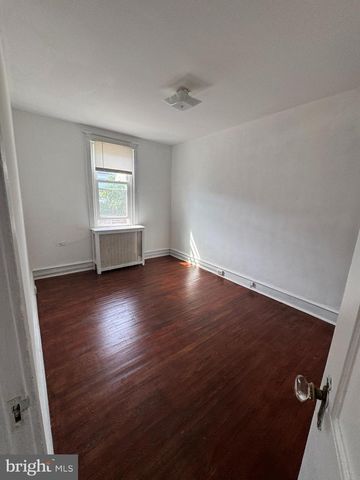 249 N LINDEN AVE, Upper Darby, PA 19082