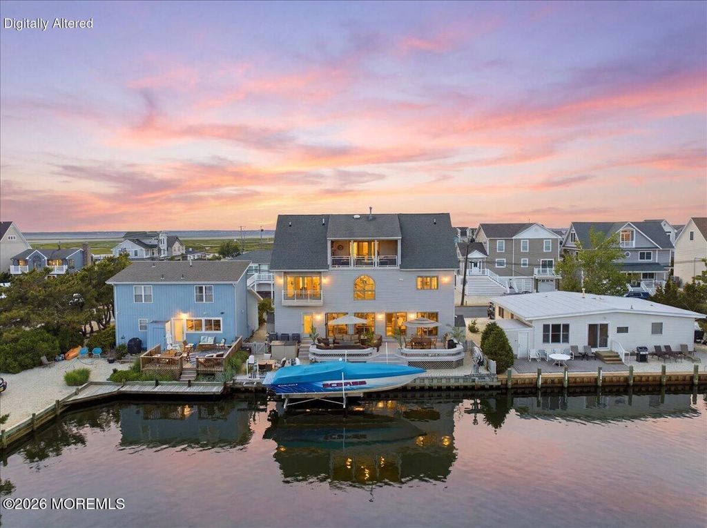 402 Daytona Drive, Lavallette, NJ 08735