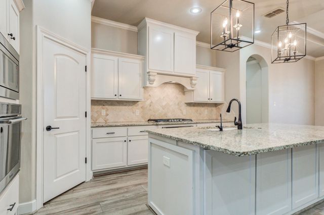 617 N 9th Street, Wolfforth, TX 79382