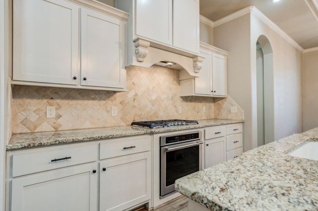 617 N 9th Street, Wolfforth, TX 79382