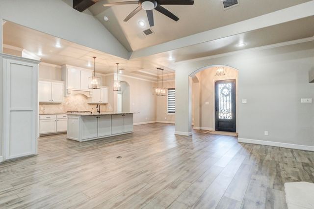 617 N 9th Street, Wolfforth, TX 79382