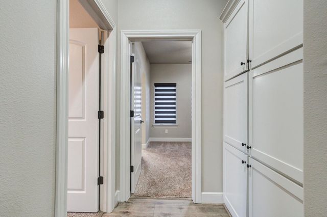 617 N 9th Street, Wolfforth, TX 79382