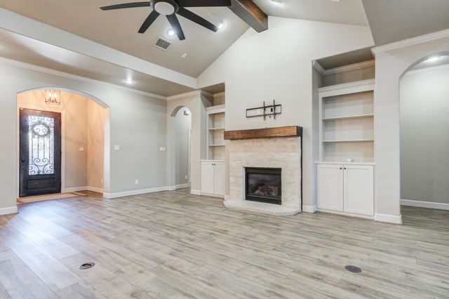 617 N 9th Street, Wolfforth, TX 79382