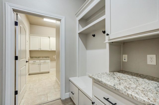 617 N 9th Street, Wolfforth, TX 79382