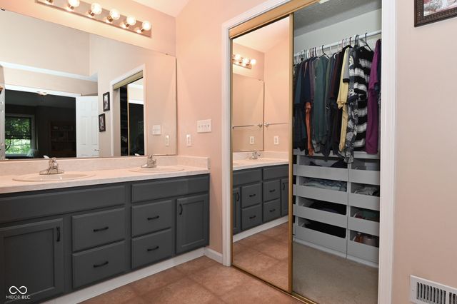 541 Yorktown Lane, Avon, IN 46123