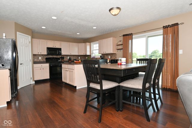 541 Yorktown Lane, Avon, IN 46123