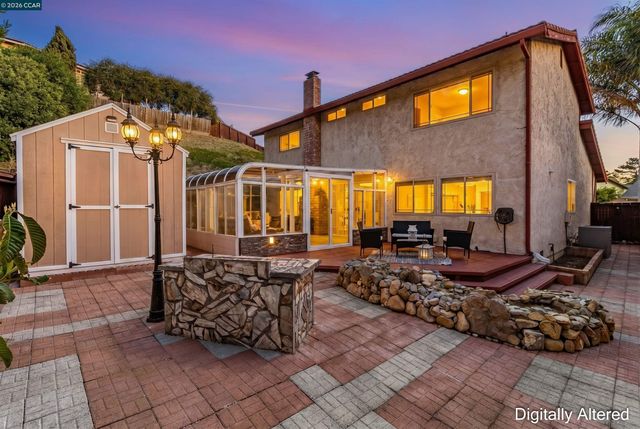 1243 Fairway Dr, Richmond, CA 94803