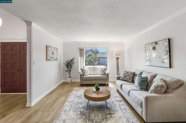 1243 Fairway Dr, Richmond, CA 94803