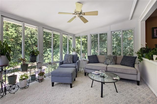 8 Eastward Drive, Lincoln, RI 02865